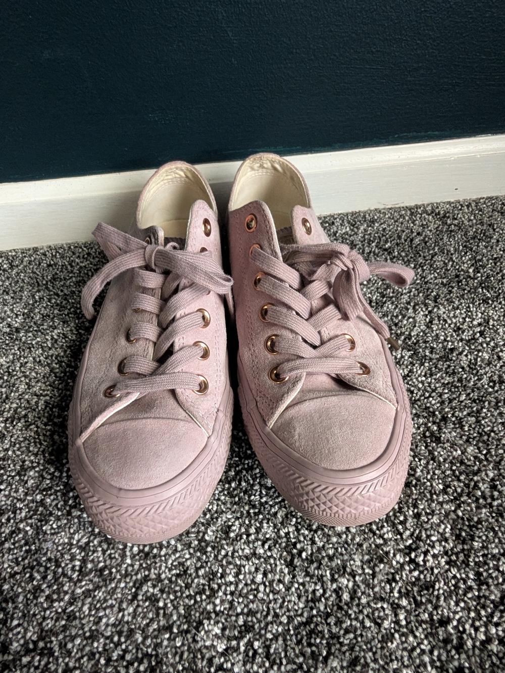 Converse Low-Top Suede Sneakers in Pale Pink